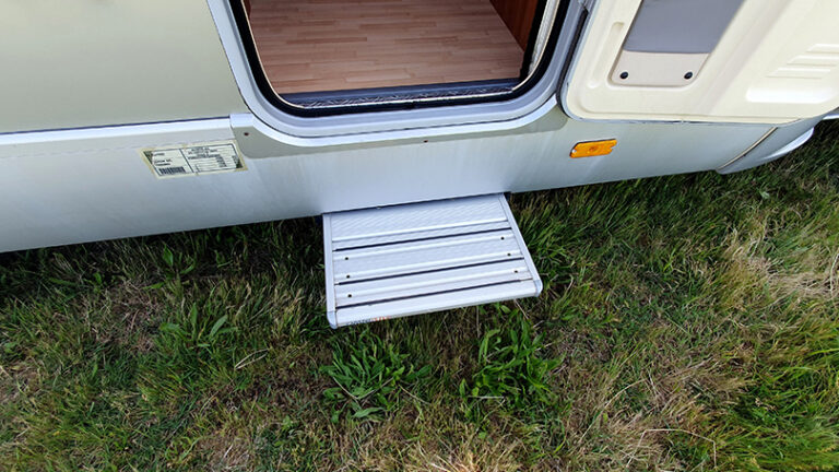 Camper_Usato_Modena_Meglioli_Hymer_Eriba_Van_Semi_Integrale_Semintegrale_Occasione_Ford_Transit (12)