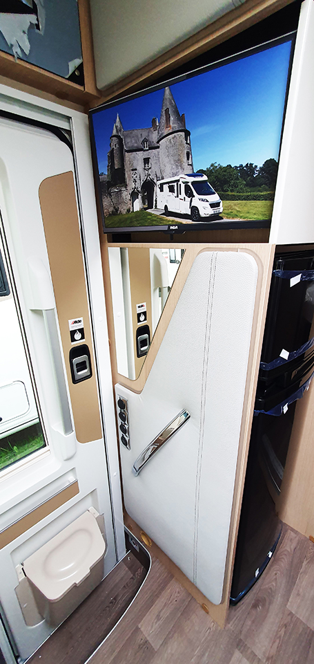 Camper_Meglioli_Autostar_Prestige_I730LC_Nuovo_Motorhome_Modena_Pronta_Consegna_Occasione_ (27)