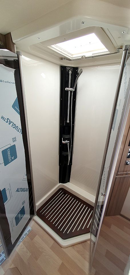 Camper_Nuovo_Autostar_Meglioli_Modena_Motorhome_Passion_I730LCA_integrale_Ducato_Fiat (22)
