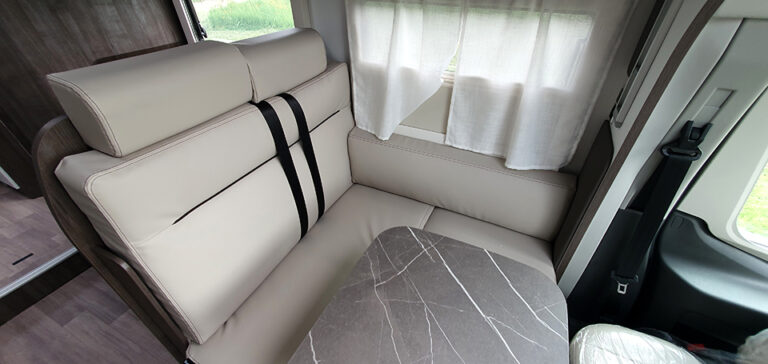 Camper_Nuovo_Modena_Meglioli_Benimar_Tessoro_T_463_Semi_Integrale_Semintegrale_Special_Edition_170_Cavalli_Cv_Ford_Peugeot (31)