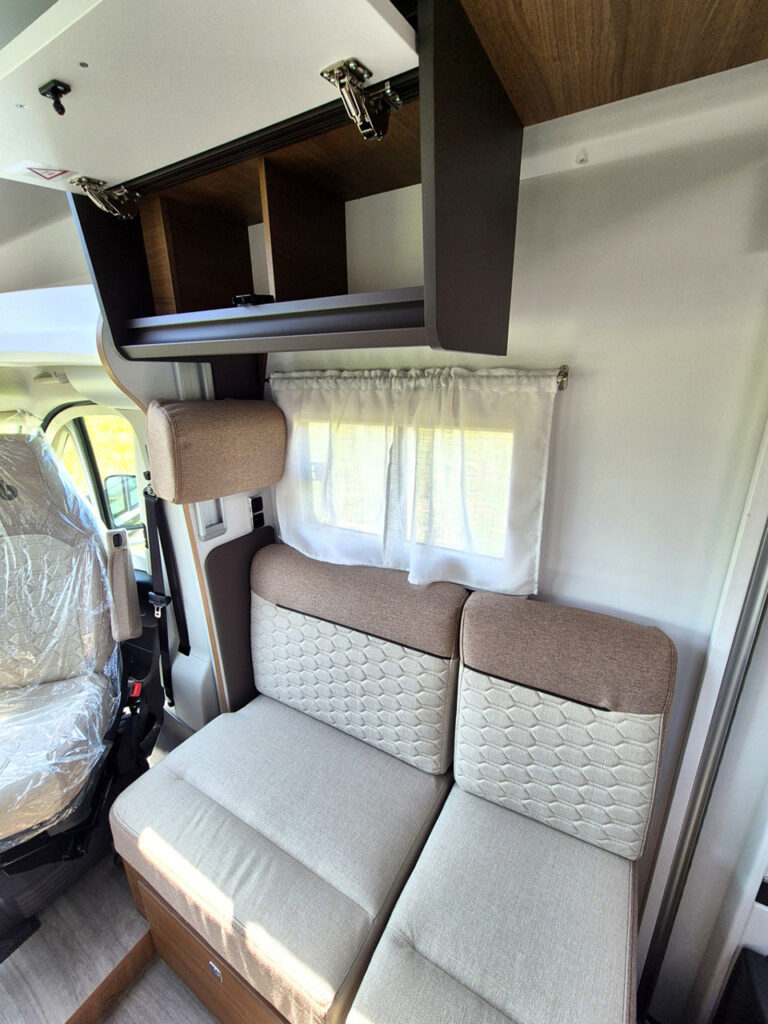 Benimar Mileo M263 - G-D-T (22)