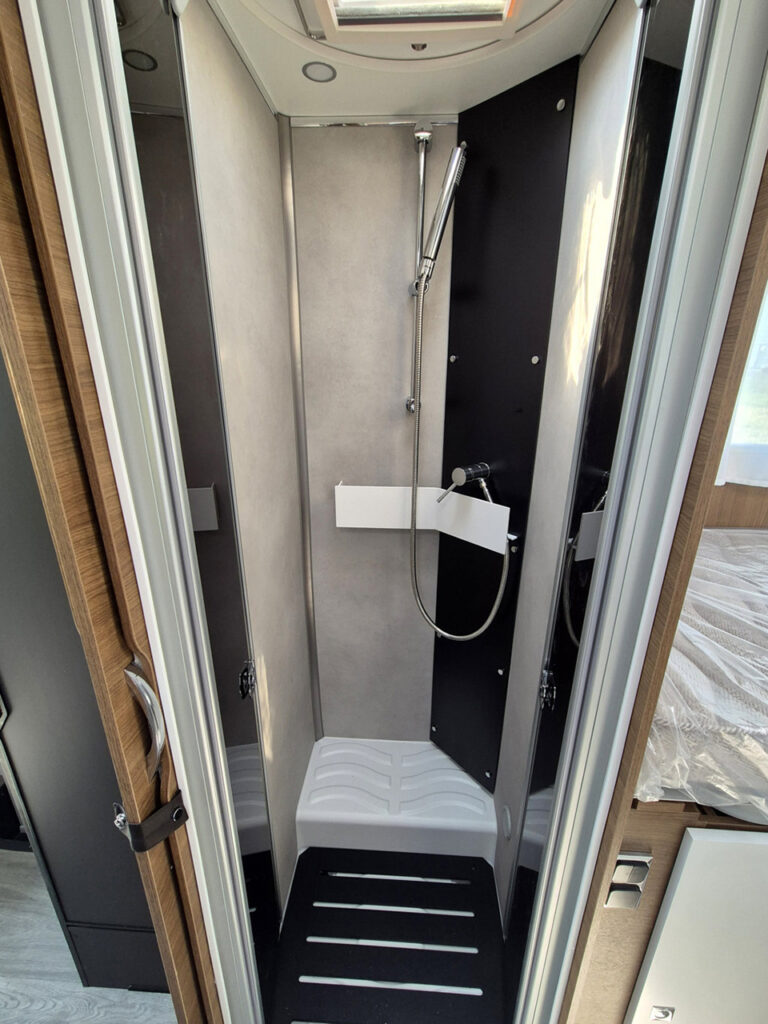 Benimar Mileo M263 - G-D-T (36)