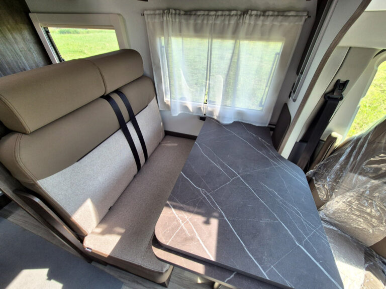 Camper-Nuovo-Meglioli-Modena-Semintegrale-Benimar-Tessoro-T463-Ford-Transit (17)