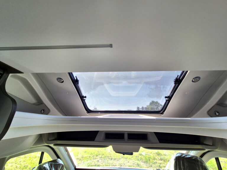 Camper-Nuovo-Meglioli-Modena-Semintegrale-Benimar-Tessoro-T463-Ford-Transit (21)