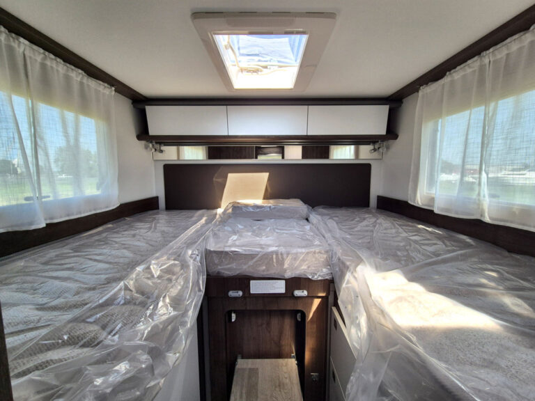 Camper-Nuovo-Meglioli-Modena-Semintegrale-Benimar-Tessoro-T463-Ford-Transit (35)