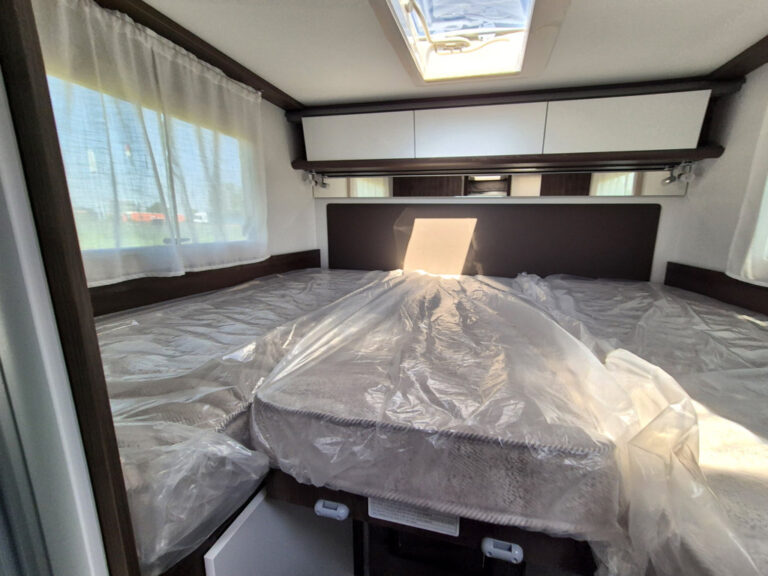 Camper-Nuovo-Meglioli-Modena-Semintegrale-Benimar-Tessoro-T463-Ford-Transit (36)