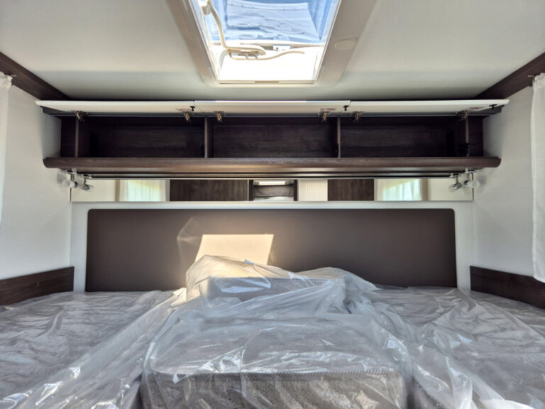 Camper-Nuovo-Meglioli-Modena-Semintegrale-Benimar-Tessoro-T463-Ford-Transit (44)