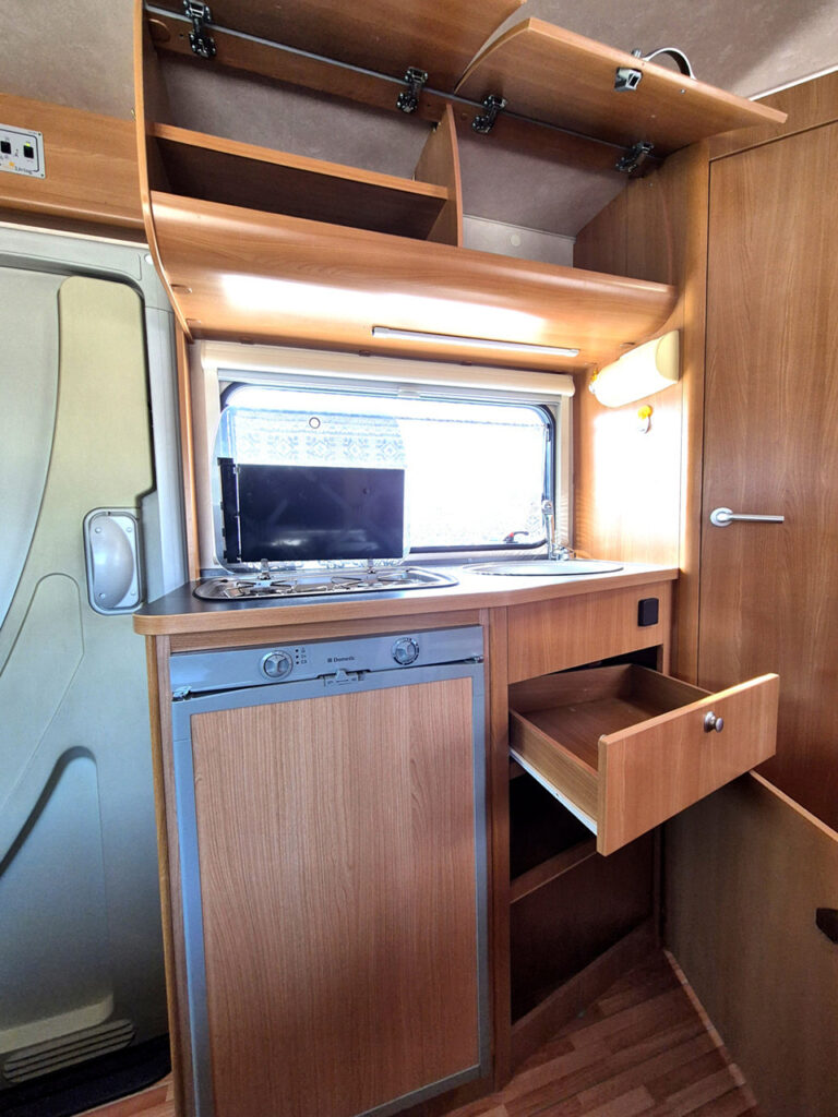 Camper-Usato-Meglioli-Modena-Semintegrale-Adria-Lido S13-Fiat-Ducato-Occasione (14)