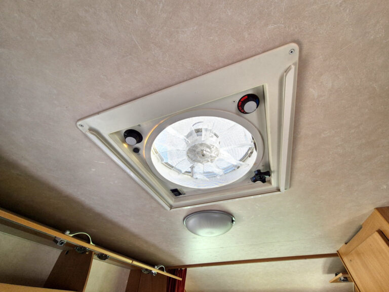 Camper-Usato-Meglioli-Modena-Semintegrale-Adria-Lido S13-Fiat-Ducato-Occasione (17)