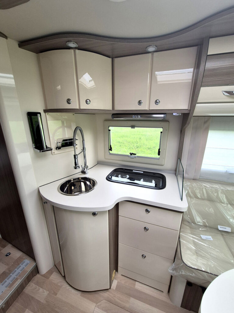 Camper-Nuovo-Meglioli-Modena-Autostar-Passion-I760LC-Fiat-Ducato (23)