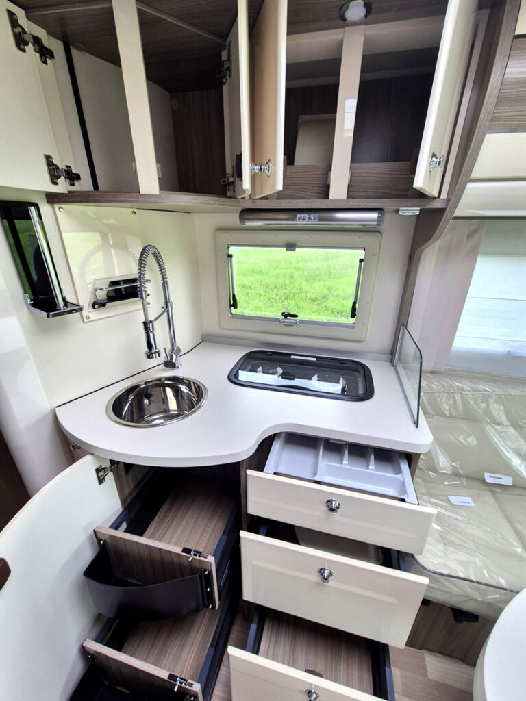 Camper-Nuovo-Meglioli-Modena-Autostar-Passion-I760LC-Fiat-Ducato (24)