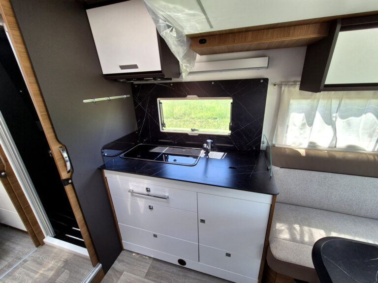 Camper-Nuovo-Meglioli-Modena-Benimar-Mileo-M268-Fiat-Ducato (16)