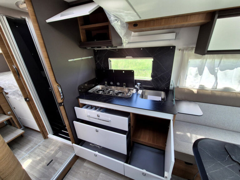Camper-Nuovo-Meglioli-Modena-Benimar-Mileo-M268-Fiat-Ducato (18)