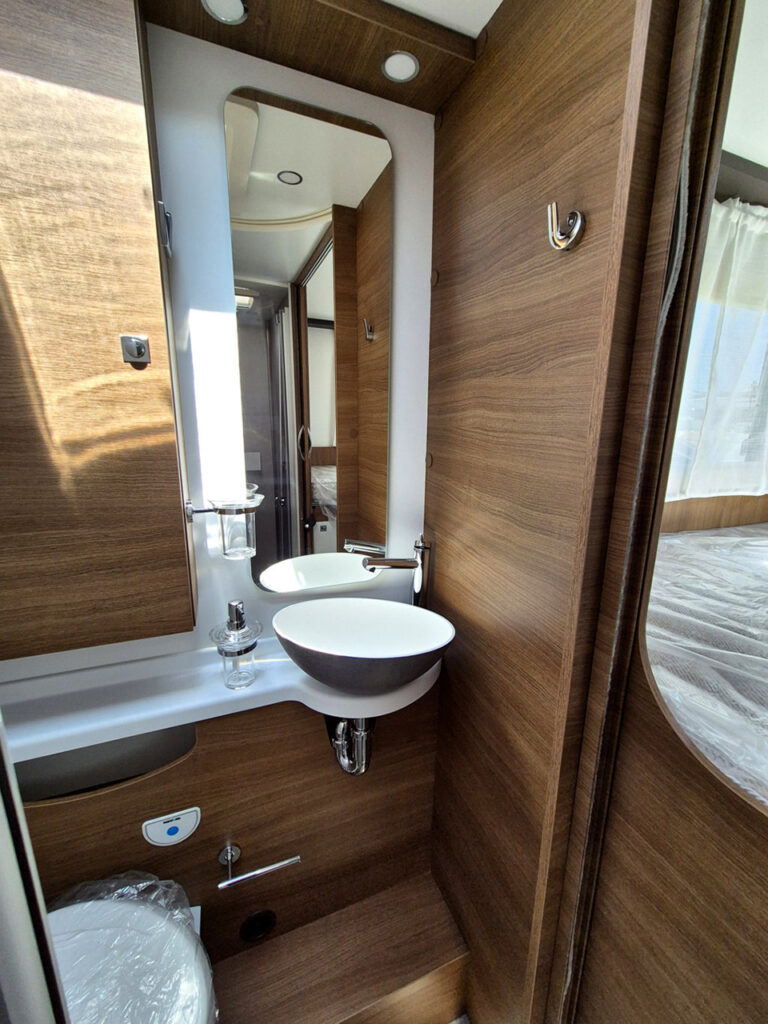 Camper-Nuovo-Meglioli-Modena-Benimar-Mileo-M268-Fiat-Ducato (30)