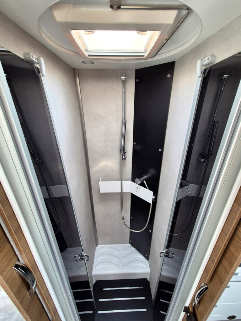 Camper-Nuovo-Meglioli-Modena-Benimar-Mileo-M268-Fiat-Ducato (34)