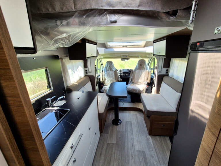 Camper-Nuovo-Meglioli-Modena-Benimar-Mileo-M268-Fiat-Ducato (6)