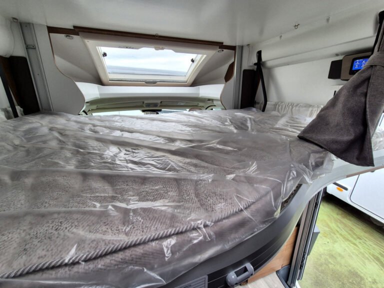 Camper-Nuovo-Meglioli-Modena-Benimar-Mileo-M628-Semintegrale-Fiat-Ducato (37)