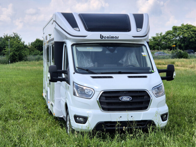 Camper-Nuovo-Meglioli-Modena-Benimar-Tessoro-T444-Semintegrale-Ford-Transit (1)