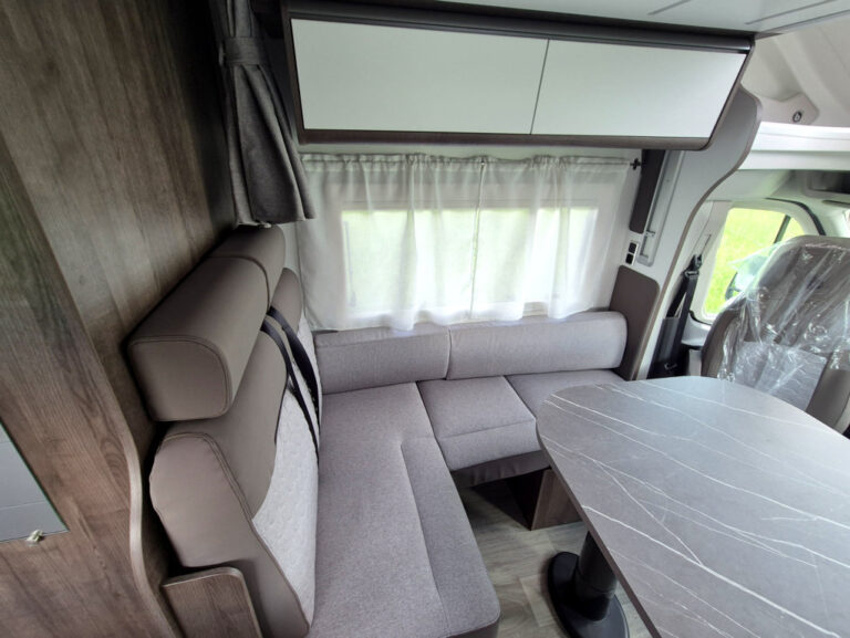 Camper-Nuovo-Meglioli-Modena-Benimar-Tessoro-T444-Semintegrale-Ford-Transit (19)