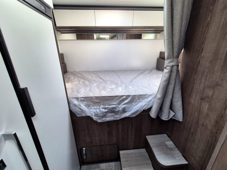 Camper-Nuovo-Meglioli-Modena-Benimar-Tessoro-T444-Semintegrale-Ford-Transit (37)