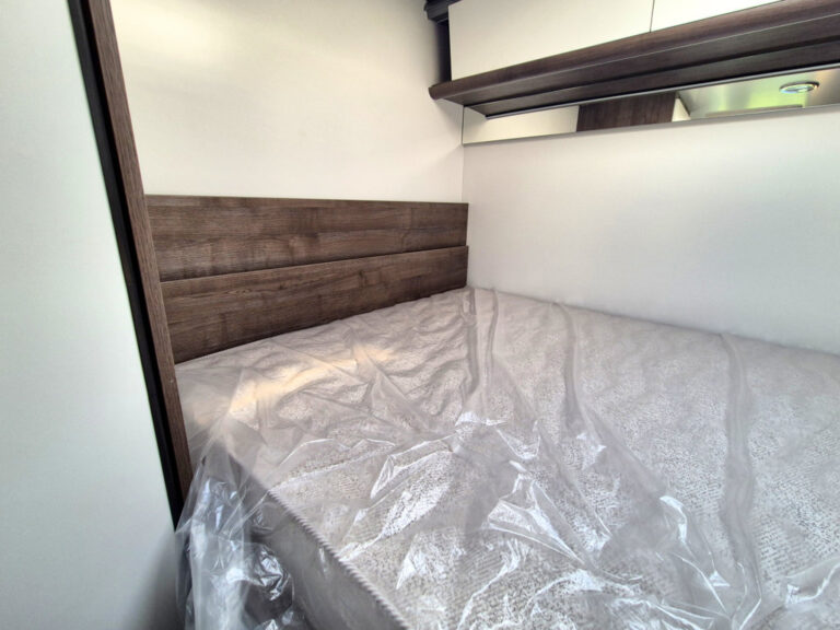 Camper-Nuovo-Meglioli-Modena-Benimar-Tessoro-T444-Semintegrale-Ford-Transit (40)
