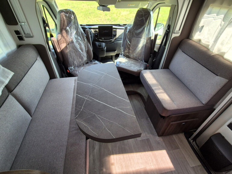 Camper-Nuovo-Meglioli-Modena-Semintegrale-Benimar-Tessoro-T468-Ford (14)