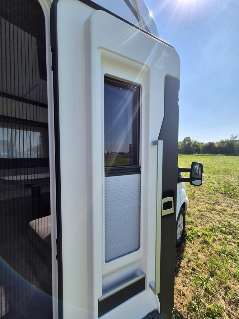 Camper-Nuovo-meglioli Modena-Benimar-Tessoro-T497-Semintegrale-Ford (52)