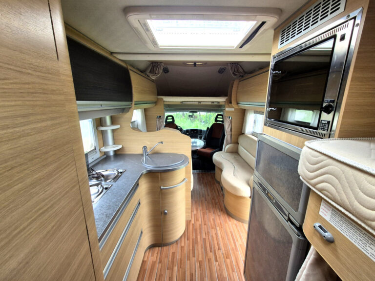 Camper-Usato-Meglioli-Modena-Mansardato-Roller Team-Pegaso Living-Fiat-Ducato (12)