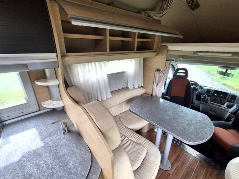 Camper-Usato-Meglioli-Modena-Mansardato-Roller Team-Pegaso Living-Fiat-Ducato (18)