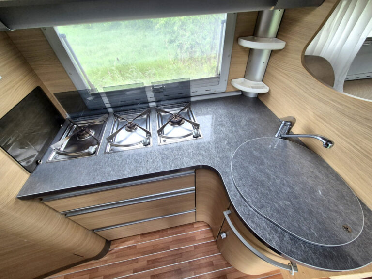 Camper-Usato-Meglioli-Modena-Mansardato-Roller Team-Pegaso Living-Fiat-Ducato (28)