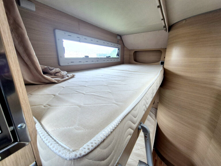 Camper-Usato-Meglioli-Modena-Mansardato-Roller Team-Pegaso Living-Fiat-Ducato (41)