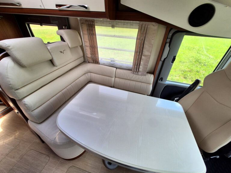 Camper-Usato-Meglioli-Modena-Mobilvetta-Motorhome-Integrale-Occasione (15)