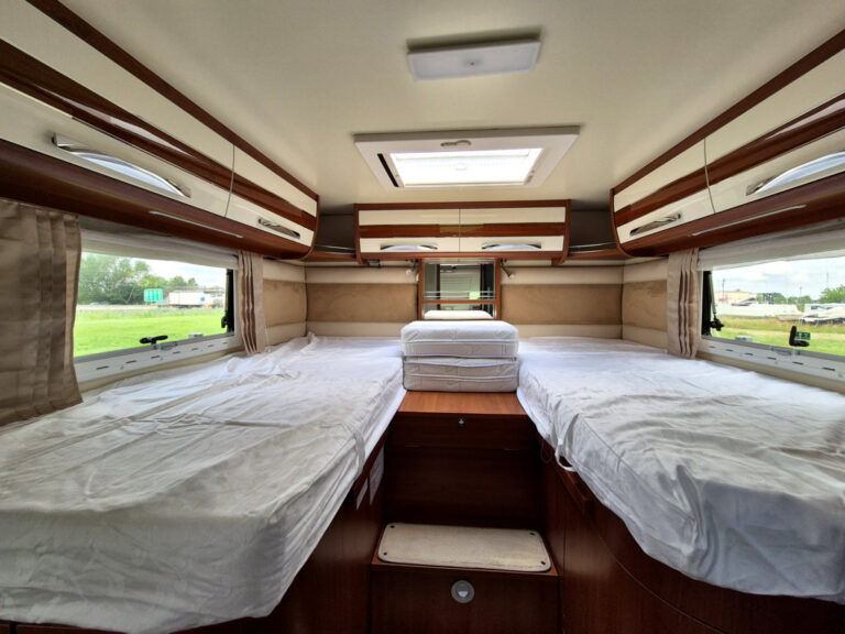 Camper-Usato-Meglioli-Modena-Mobilvetta-Motorhome-Integrale-Occasione (49)