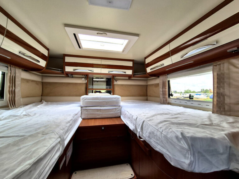 Camper-Usato-Meglioli-Modena-Mobilvetta-Motorhome-Integrale-Occasione (50)