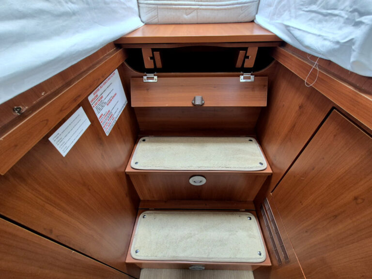 Camper-Usato-Meglioli-Modena-Mobilvetta-Motorhome-Integrale-Occasione (52)
