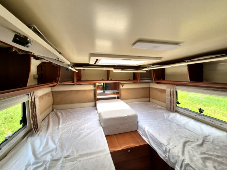 Camper-Usato-Meglioli-Modena-Mobilvetta-Motorhome-Integrale-Occasione (55)