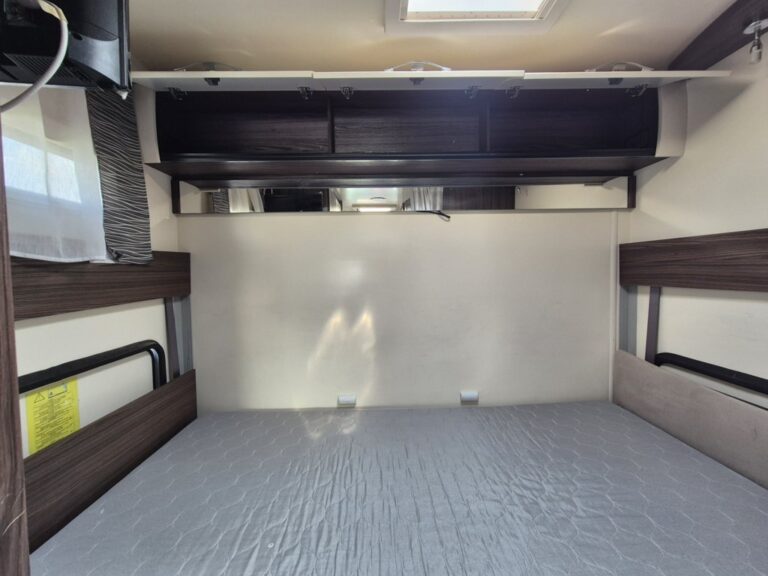 Camper-Usato-Meglioli-Modena-Benimar-Tessoro-T440UP-Semintegrale (110)