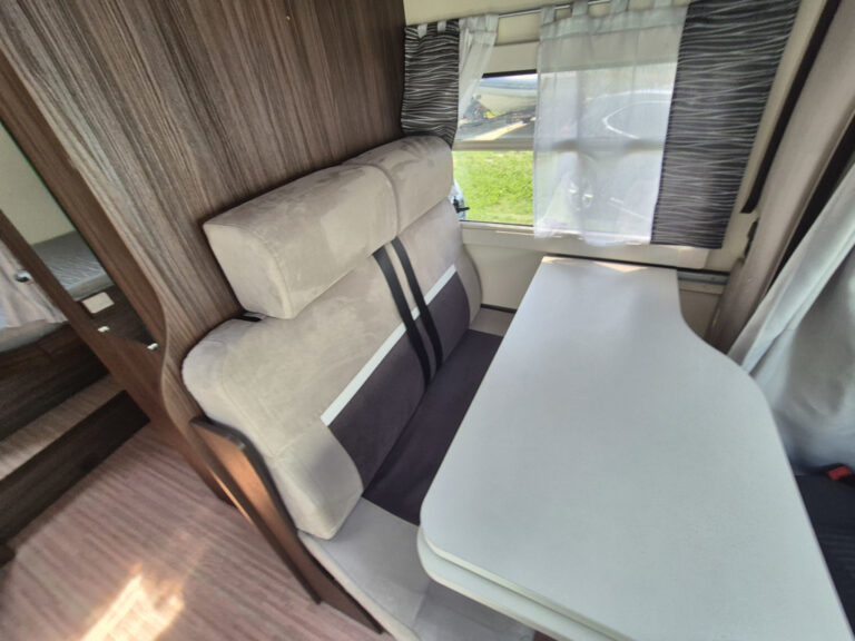 Camper-Usato-Meglioli-Modena-Benimar-Tessoro-T440UP-Semintegrale (22)