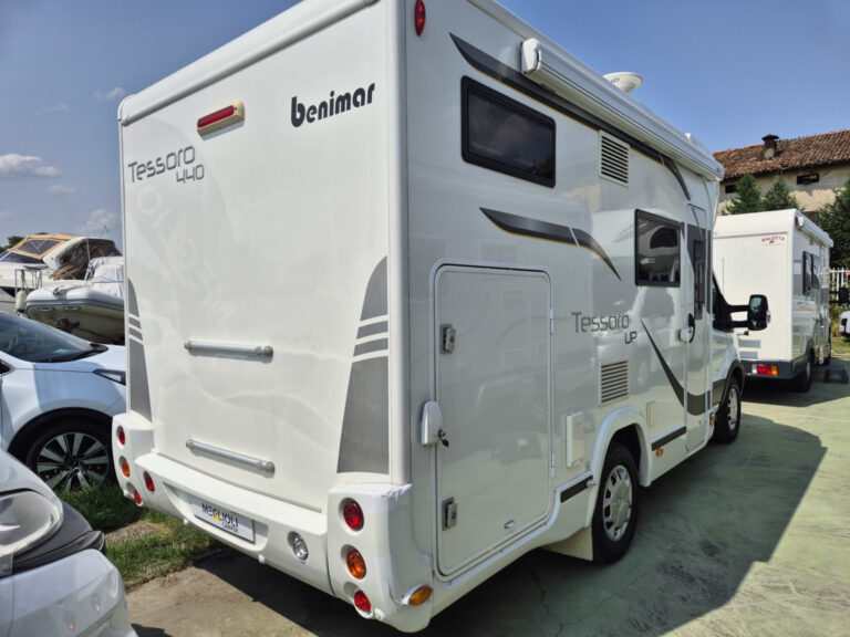 Camper-Usato-Meglioli-Modena-Benimar-Tessoro-T440UP-Semintegrale (4)