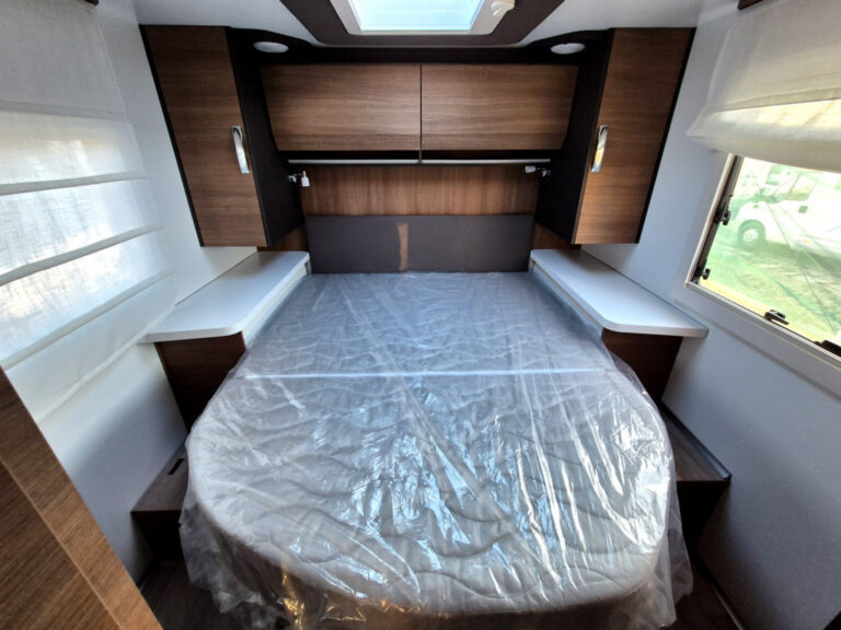 Camper-Nuovo-Meglioli-Modena-Benimar-Amphitryon-A998-Motorhome (1o)