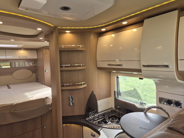 Carthago_C_Tourer_I750_13