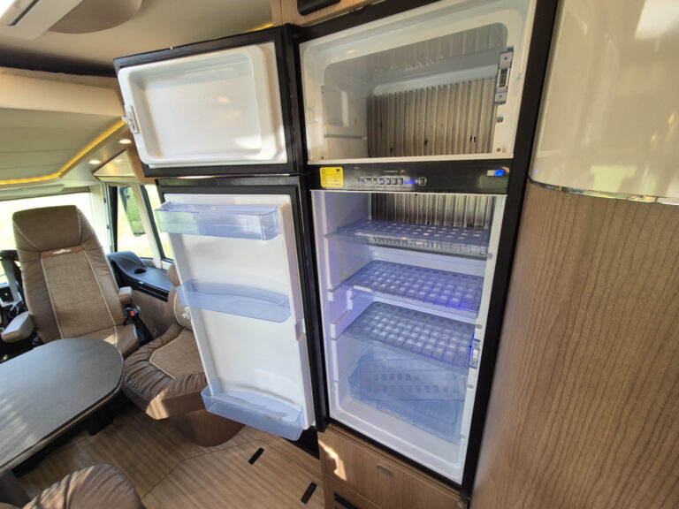 Carthago_C_Tourer_I750_15