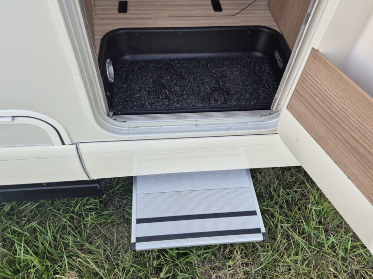 Carthago_C_Tourer_I750_28