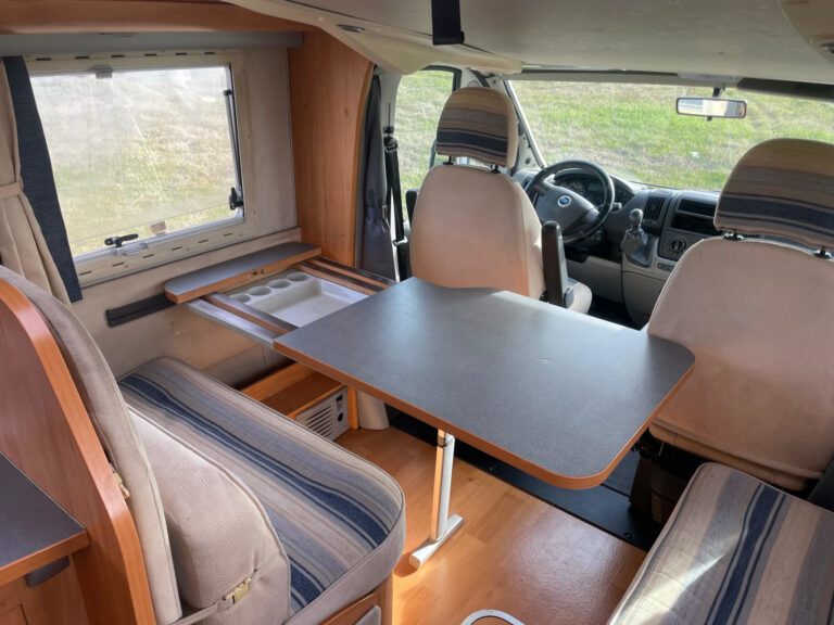 Adria_680SPL_Fiat_camper_semintegrale_garage_10