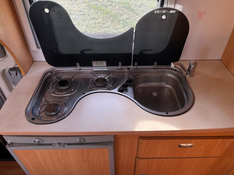 Challenger_Genesis_Ford_Mansardato_16