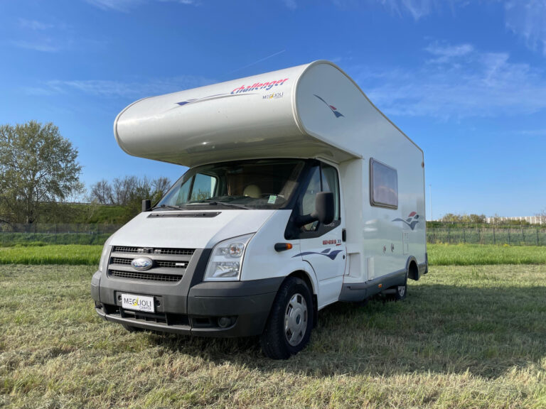 Challenger_Genesis_Ford_Mansardato_3