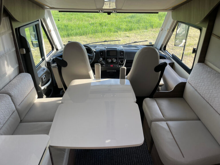 McLouis_Nevis_882_Motorhome_Ducato_10