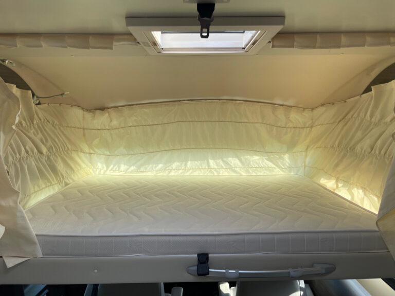 McLouis_Nevis_882_Motorhome_Ducato_12